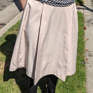 white pleated skirt